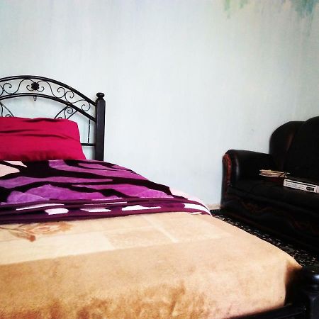 Chambre Prive Private Room Aeroport Mohamed 5 Deroua Kültér fotó