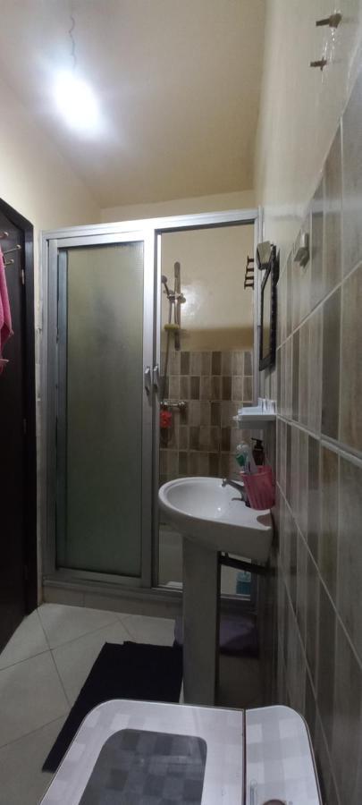 Chambre Prive Private Room Aeroport Mohamed 5 Deroua Kültér fotó