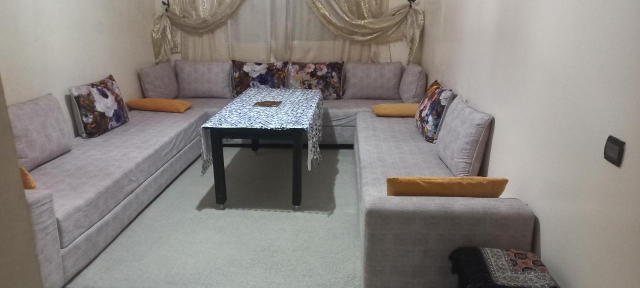 Chambre Prive Private Room Aeroport Mohamed 5 Deroua Kültér fotó